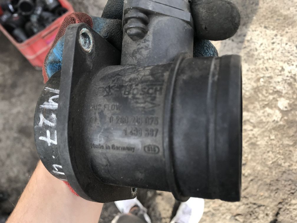 расходомер воздуха BMW 3 серия E46 2002, 1.6 л., N45 B16 A, бензин, АКПП, седан, 1438687, 028021075 - фото №1