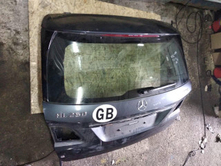 крышка багажника (дверь 3-5) Mercedes-Benz M-Класс W166 2012, 2.1 л., OM 651.960, дизель, АКПП, мокрый асфальт, внедорожник 5 дв.
