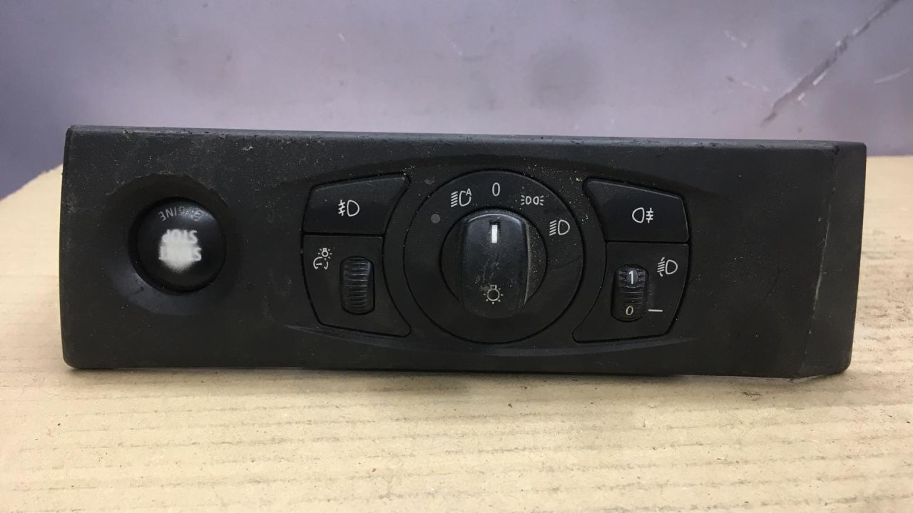 переключатель света BMW 5 серия E60/E61 2005, 2.2 л., АКПП, седан, 6953737 - фото №1