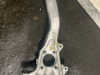 кулак поворотный правый BMW X5 M E70 2010, 4.4 л., S63 B44 A, бензин, правый руль