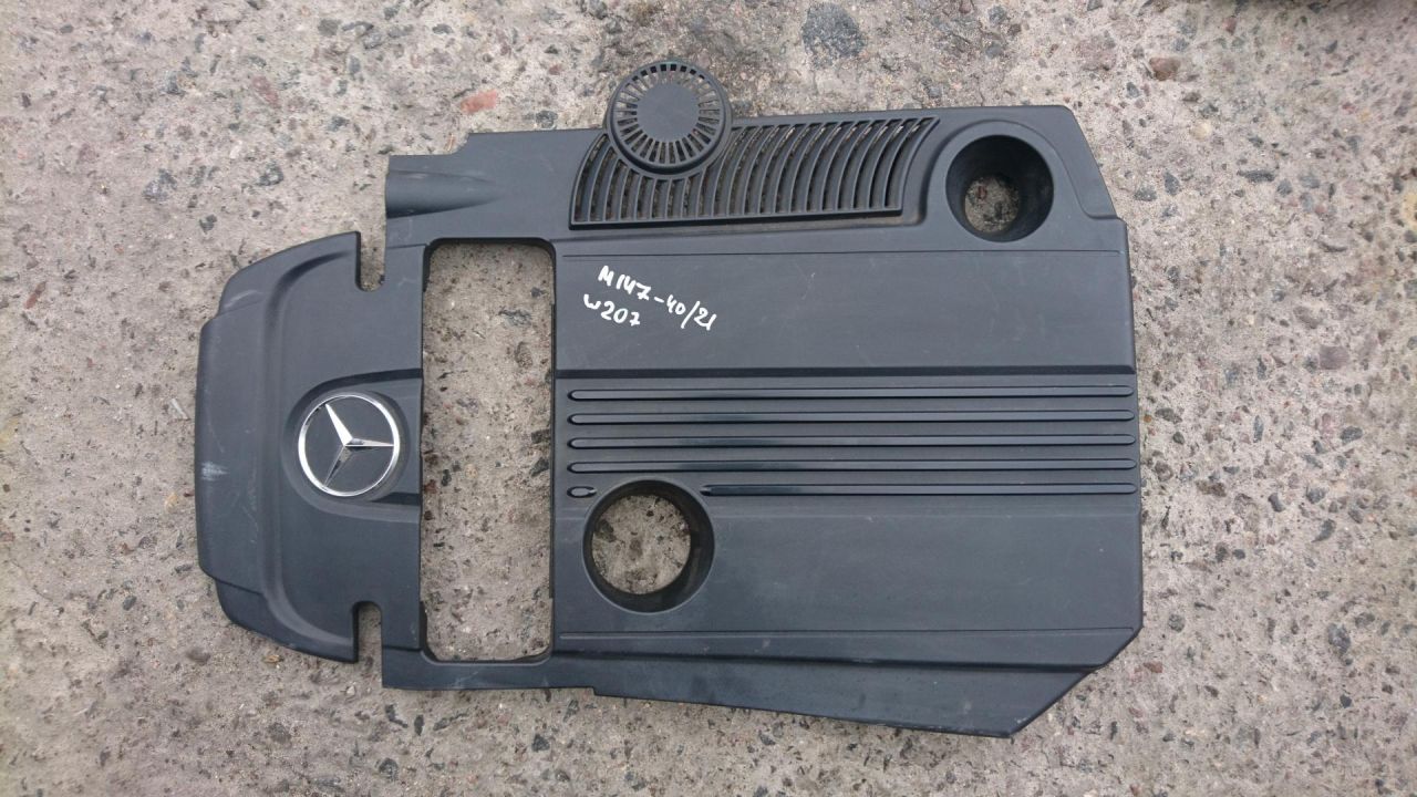 декоративная крышка двигателя Mercedes-Benz E-Класс W212/S212/C207/A207 2011, 1.8 л., M 271.860, бензин, АКПП, черный, кабриолет, A2710101267 - фото №1