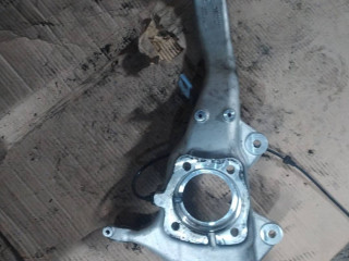 кулак поворотный левый BMW X5 F15 2017, 3.0 л., N57 D30 B, дизель, АКПП, внедорожник 5 дв., 6869869