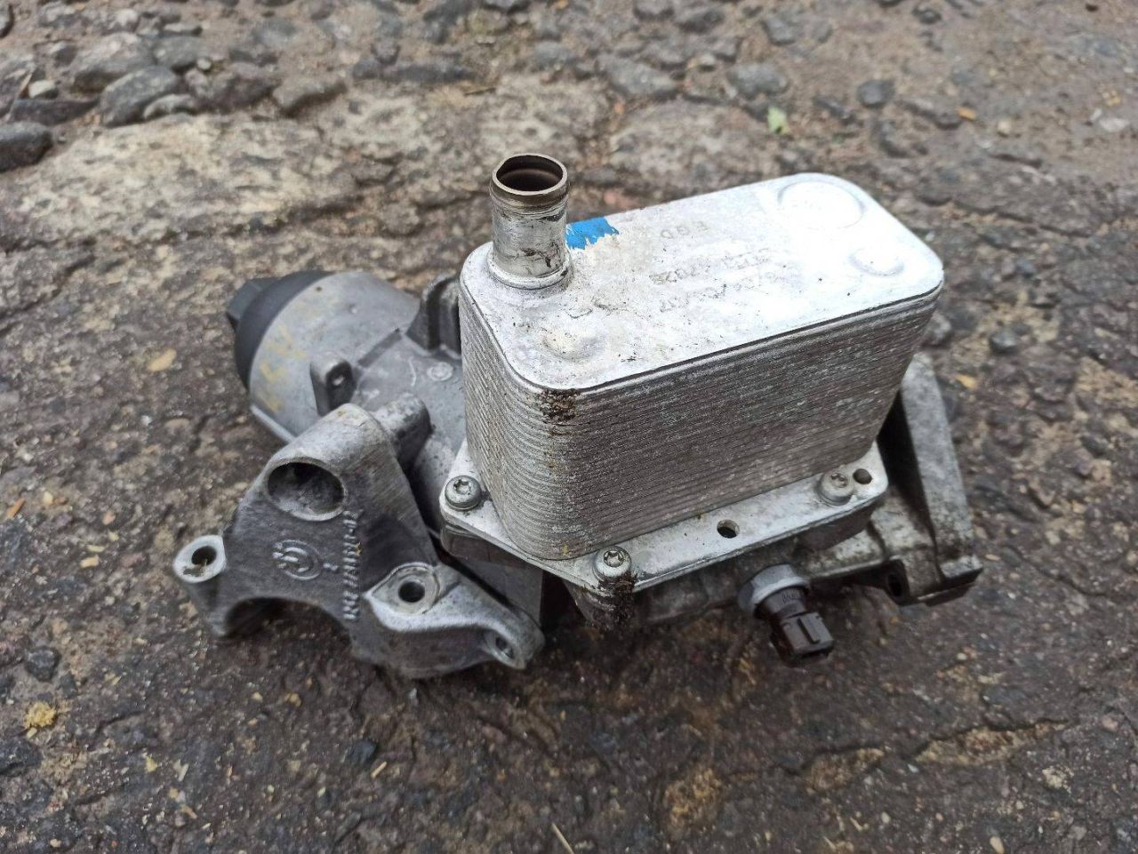 корпус масляного фильтра BMW 7 серия E65/E66/E67 (2001 - 2005), 3.0 л., дизель - фото №1