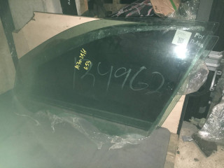 стекло двери передней левой BMW X5 E53 2001, 3.0 л., бензин, АКПП, внедорожник 5 дв.