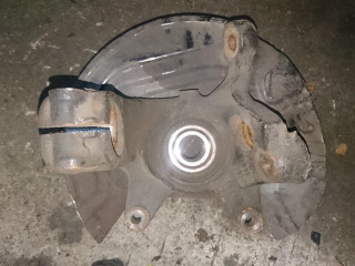 кулак поворотный левый BMW X3 E83 [рестайлинг] 2007, 3.0 л., N52 B30 A, бензин, АКПП, черный, внедорожник 5 дв., 31213450557