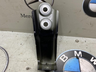 Крепления ( кронштейн ) крыла передний левый BMW 2023, 3.0 л., B58 B30 A, бензин, 475, 7418217