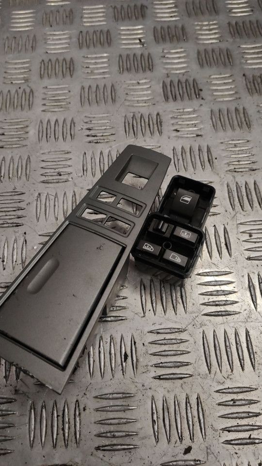 кнопка стеклоподъемника двери задней правой BMW 7 серия E65/E66/E67 2004, 6917108 - фото №1