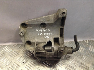 кронштейн компрессора кондиционера BMW X5 E53 [рестайлинг] 2006, 3.0 л., дизель, АКПП, внедорожник 5 дв., 7786708