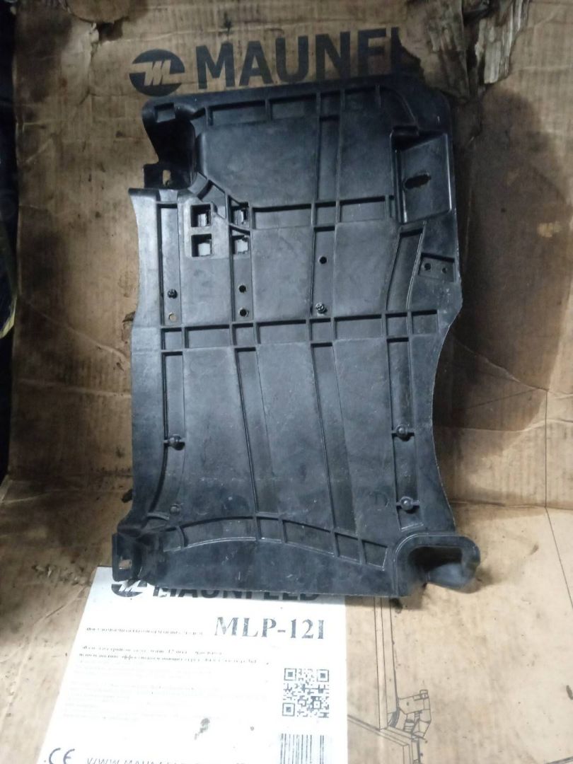 обшивка стойки Mercedes-Benz S-Класс W222/C217/A217 2014, 3.0 л., OM 642.861, дизель, АКПП, серебристый, седан, A2226840137 - фото №1