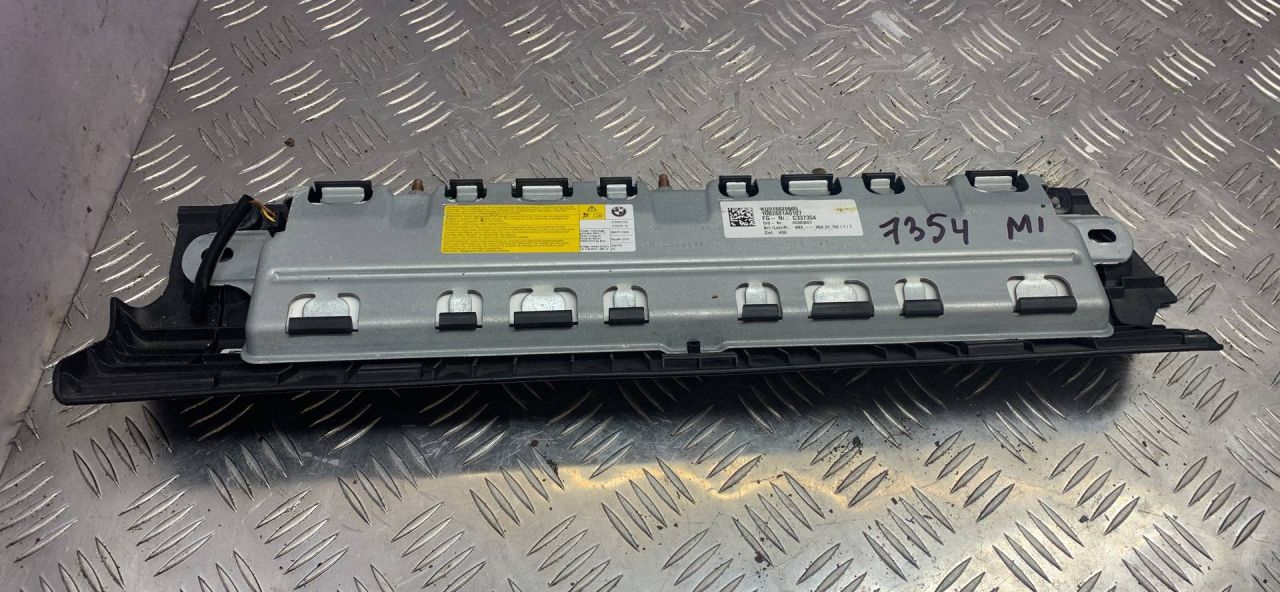 подушка безопасности коленная BMW 2010, 3.5 л., бензин, 6538360, 9188286, 918828605 - фото №1