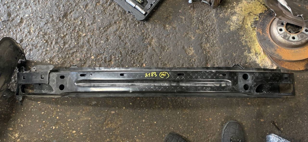 усилитель бампера заднего BMW 7 серия F01/F02 2009, 4.4 л., N63 B44 A, бензин - фото №1