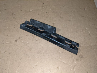 крепление крыла переднего правого BMW 5 серия E60/E61 2007, 3.0 л., N54 B30 A, бензин, АКПП, белый, седан, задний привод, 51717066228