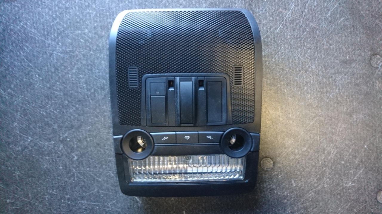 фонарь салона (плафон) BMW X5 E70 2009, 3.0 л., дизель, АКПП, внедорожник 5 дв., 61319201809 - фото №1
