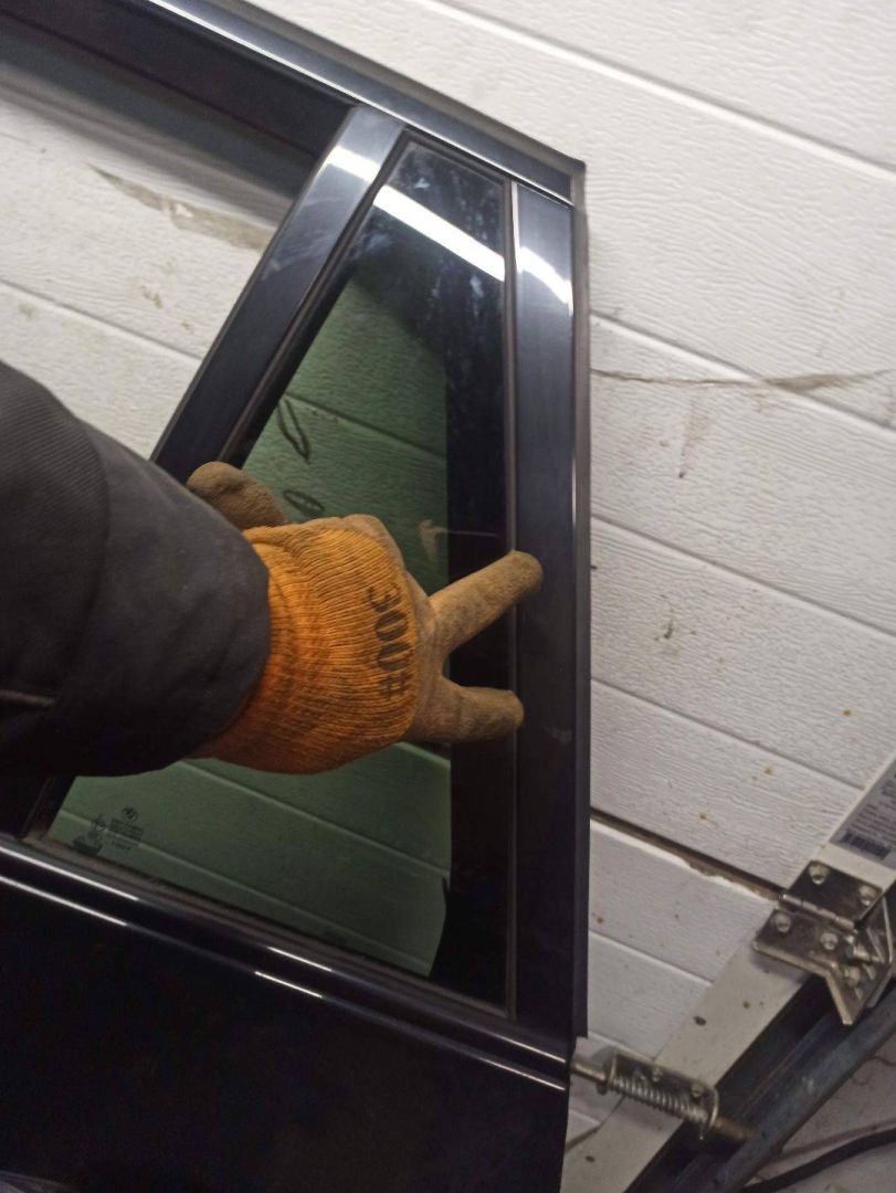 молдинг двери задней левой BMW X5 E70 2009, 3.0 л., дизель - фото №1