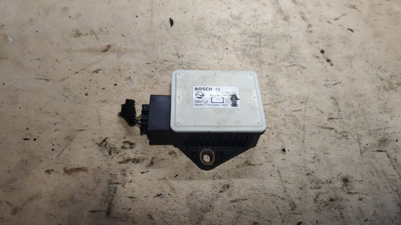 датчик ускорения BMW X5 E70 2007, 3.0 л., дизель, АКПП, 6774602 - фото №1