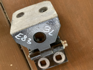 петля двери BMW X3 E83 [рестайлинг] 2007, 3.0 л., N52 B30 A, бензин, АКПП, черный, внедорожник 5 дв., 3402819