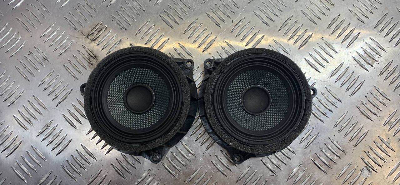 динамик двери BMW X6 F16 2017, 3.0 л., N57 D30 B, дизель, АКПП, внедорожник 5 дв., 18353410 - фото №1