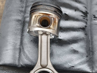 поршень BMW X1 E84 2010, 2.0 л., N47 D20 C, дизель