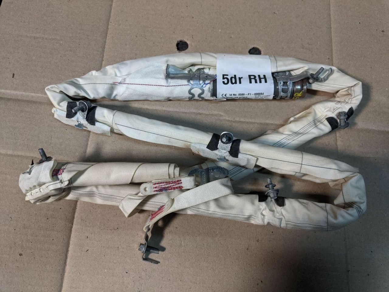 подушка безопасности боковая (шторка) Land Rover Range Rover Evoque L538 2013, 2.2 л., 224DT, дизель, АКПП, внедорожник 5 дв., BJ3214K159BB, 617826200 - фото №1