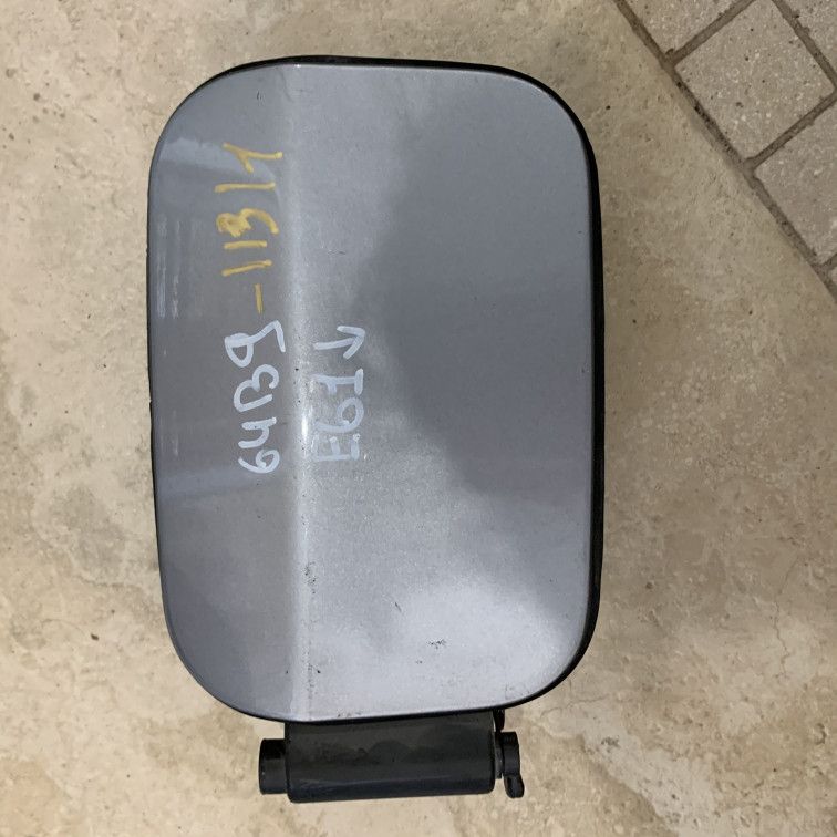 лючок топливного бака BMW 5 серия E60/E61 2004, 2.5 л., бензин, МКПП, синий, универсал, 7034279 - фото №1