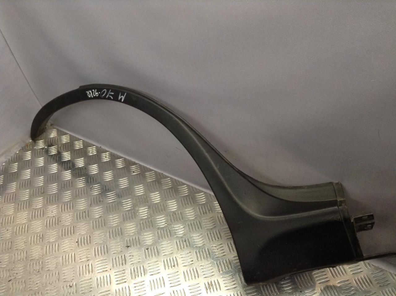 молдинг крыла BMW X5 E53 2001, 3.0 л., бензин, АКПП, внедорожник 5 дв., 8408708 - фото №1