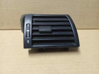 дефлектор обдува салона BMW 3 серия E46 2000, 2.2 л., бензин, АКПП, седан, 8361898