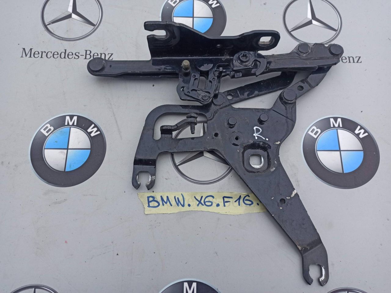 петля капота правая BMW X6 F16 2016, 3.0 л., бензин, правый руль, 7294530 - фото №1