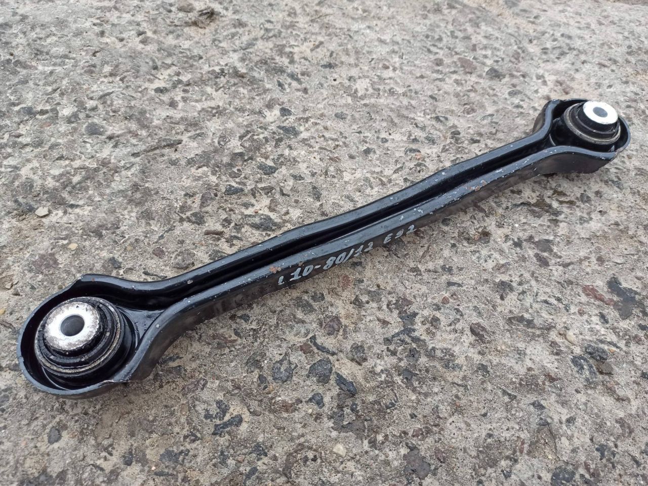 рычаг задний левый BMW 3 серия E90/E91/E92/E93 2007, 3.0 л., N53 B30 A, бензин, АКПП, черный, купе, 6763471 - фото №1