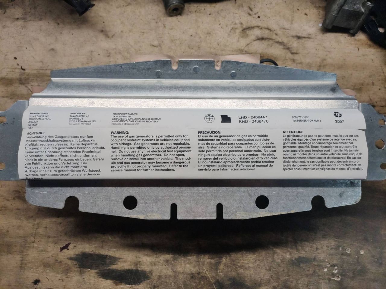 подушка безопасности пассажира BMW X5 E70 2007, 4.8 л., N62 B48 A, бензин, 2406447 - фото №1