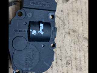 моторчик заслонки печки BMW 2008, 2.0 л., N47 D20 A, дизель, АКПП, хетчбэк 5 дв., 2650760