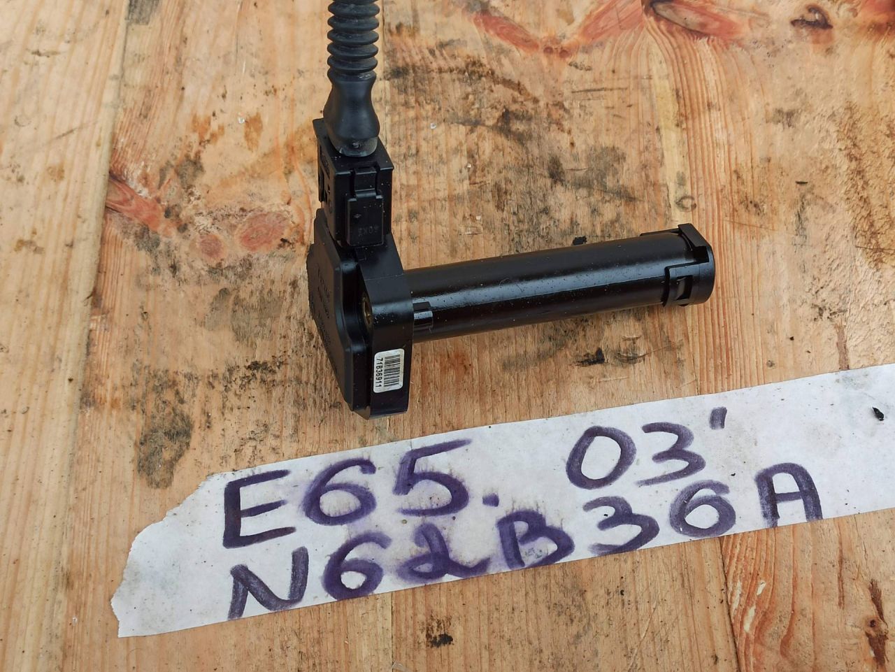 датчик уровня масла BMW 7 серия E65/E66/E67 2004, 3.6 л., N62 B36, бензин, 7506689 - фото №1