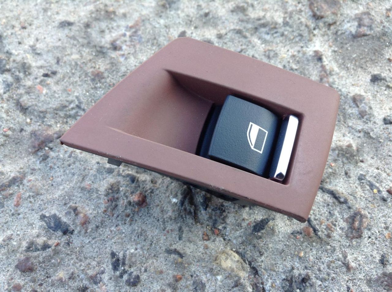 кнопка стеклоподъемника двери задней правой BMW 2013, 3.0 л., N57 D30 C, дизель, АКПП, универсал, 9183544 - фото №1