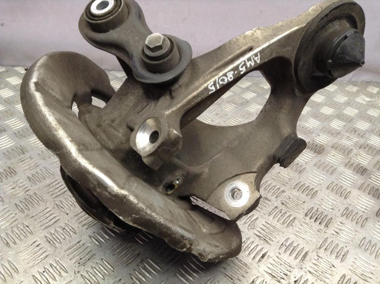 кулак задний левый BMW X5 E70 2007, 3.0 л., N52 B30 A, бензин, АКПП, внедорожник 5 дв., 6770983 - фото №1