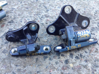 петля двери Mercedes-Benz M-Класс W164 2006, 3.0 л., OM 642.940, дизель, АКПП, внедорожник 5 дв.