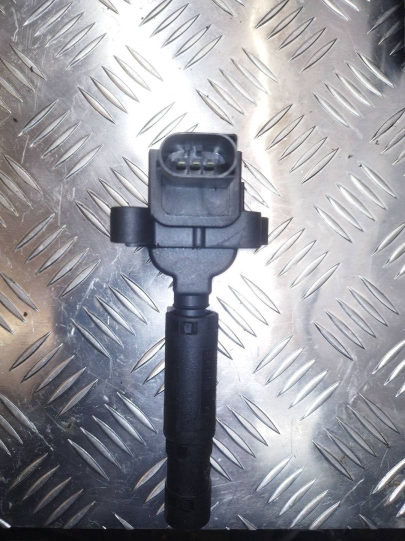 катушка зажигания Mercedes-Benz E-Класс W212/S212/C207/A207 2012, 2.0 л., бензин, A0001502580 - фото №1
