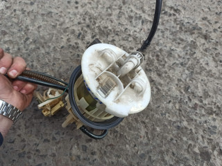 колба в бак Mini Cooper 1 поколение 2001, 1.6 л., W10 B16 A, бензин, АКПП, красный, хетчбэк 5 дв.