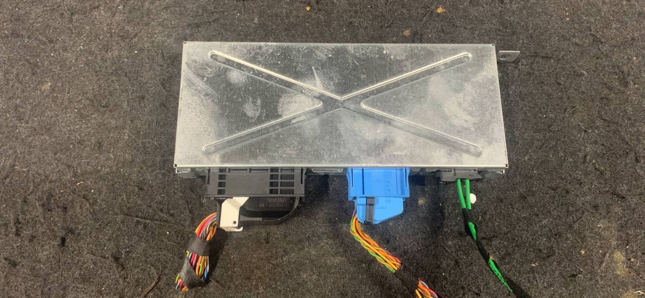 блок управления ZGW BMW 2010, 3.5 л., бензин, 9247397 - фото №1