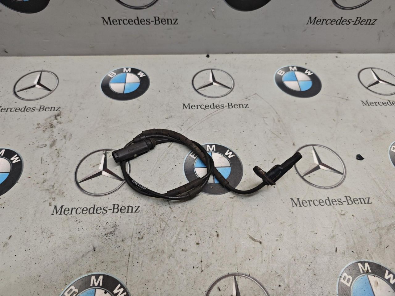 датчик ABS BMW 4 серия F32/F33 2014, 2.0 л., бензин, купе, 6884421 - фото №1