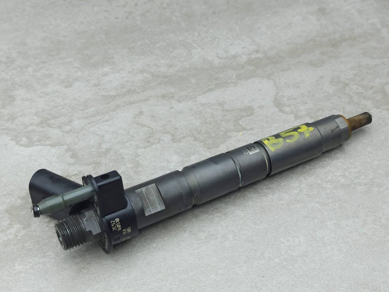 форсунка BMW 7 серия G11/G12 2017, 3.0 л., дизель, 8571565 - фото №1