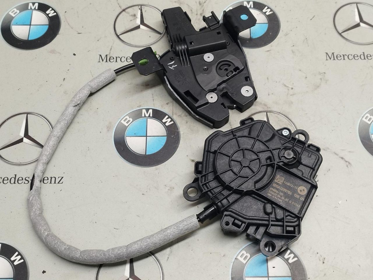 замок багажника BMW 2023, 4.4 л., бензин, 416, 7461674, 1636721 - фото №1