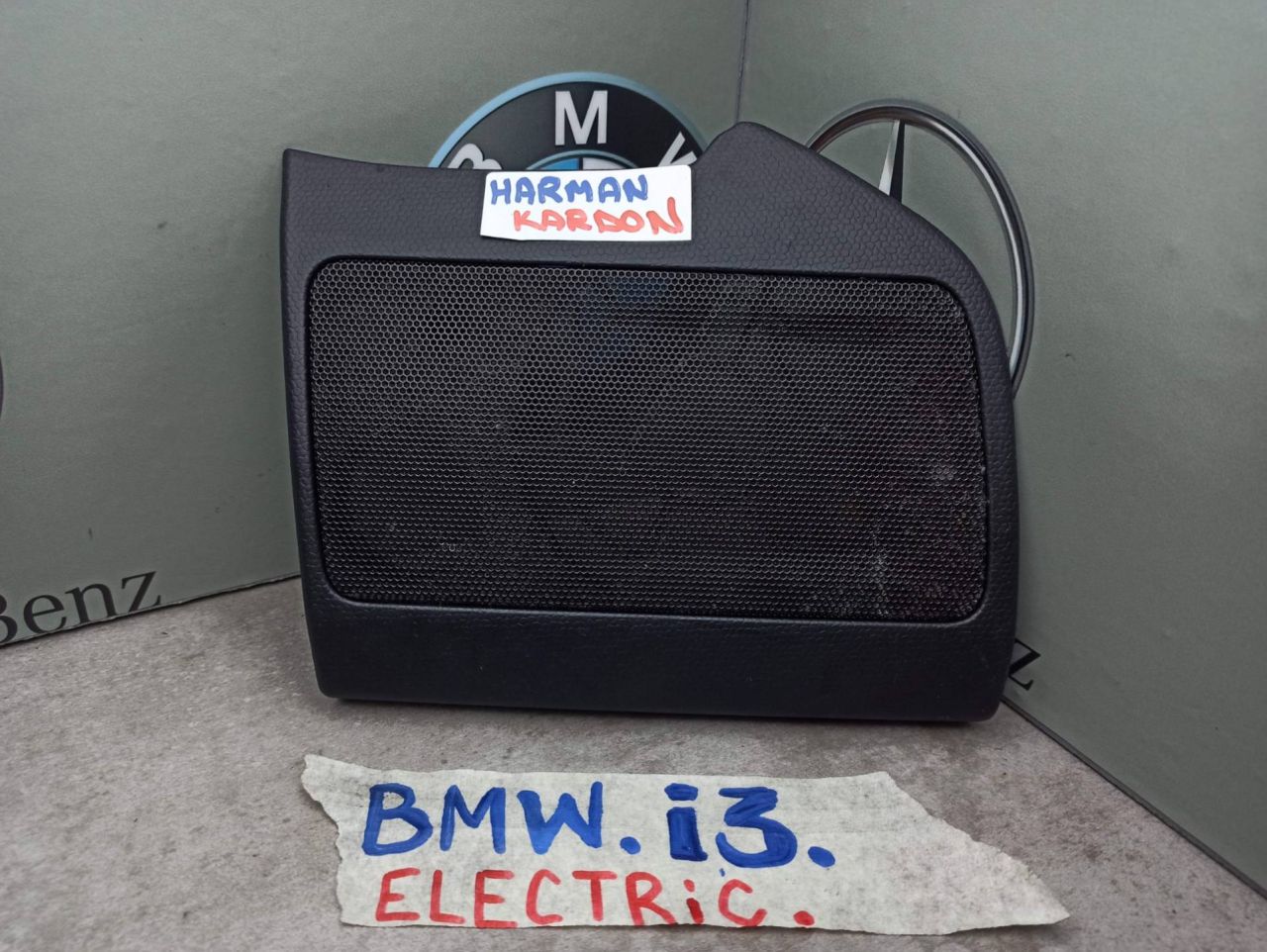 сетка на динамик BMW i3 L01 2015, 7317574 - фото №1