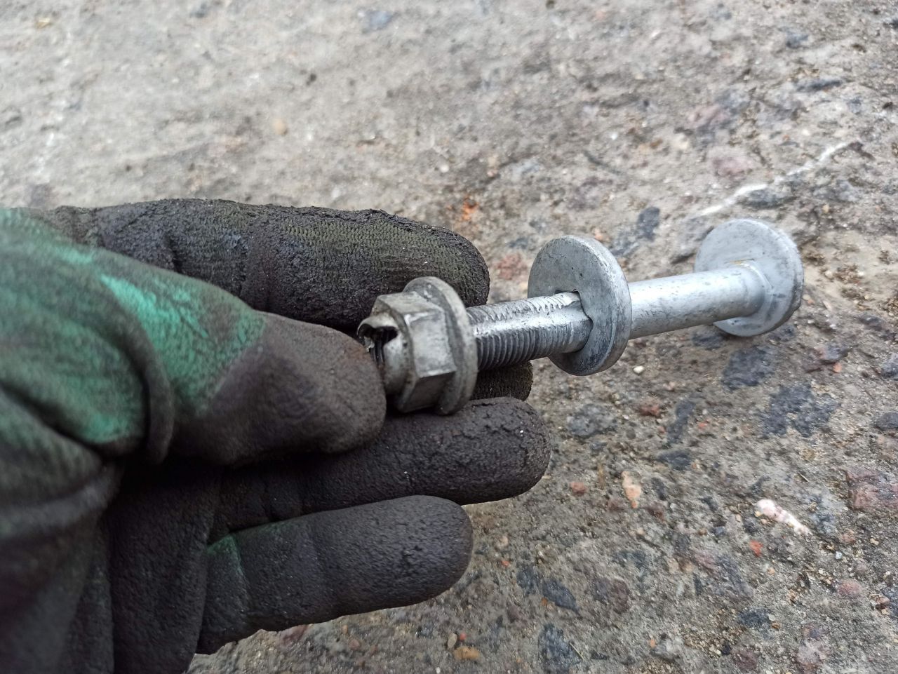 болт развальный BMW 7 серия F01/F02 2011, 3.0 л., N54 B30 A, бензин, седан - фото №1