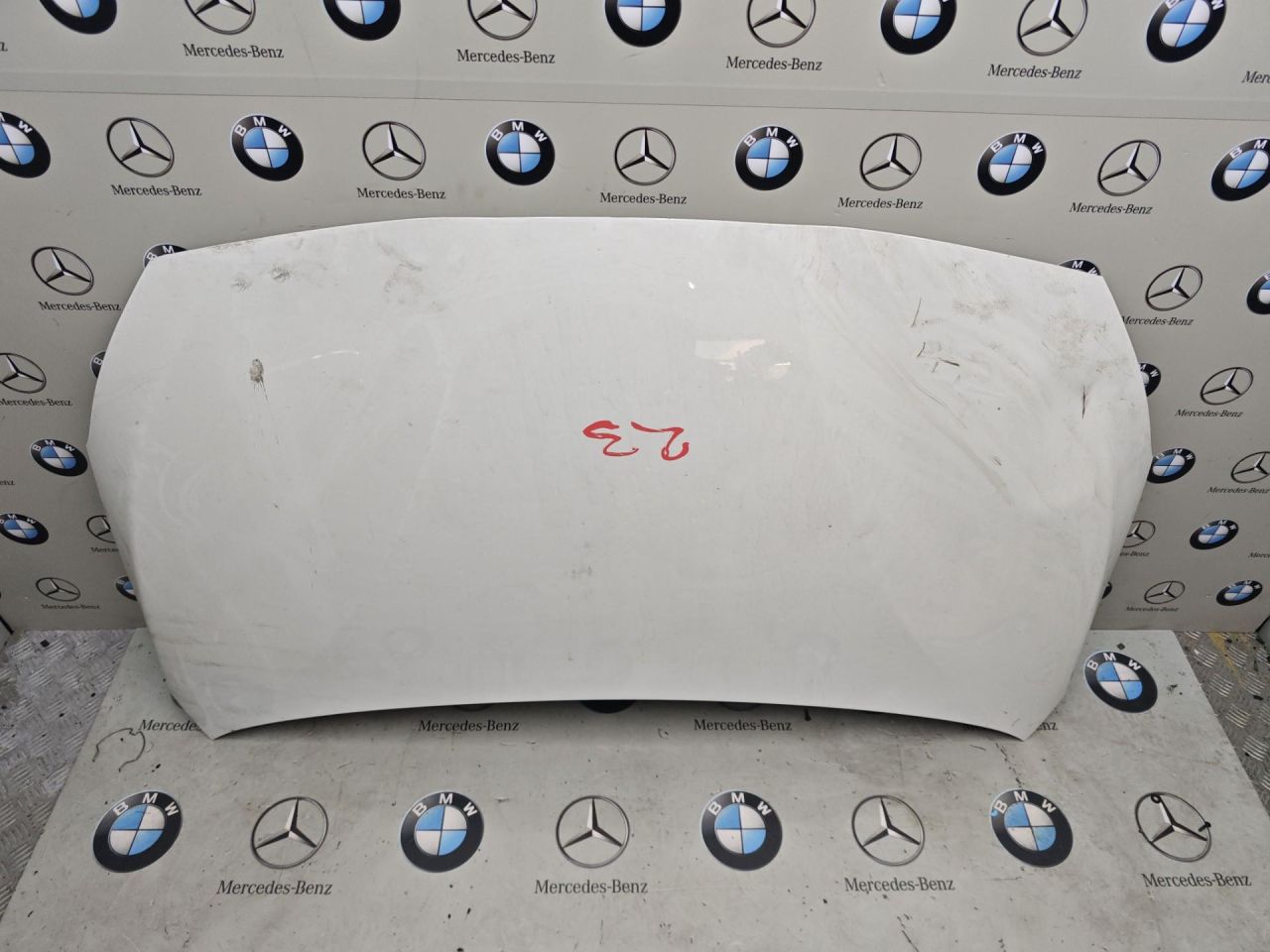 капот BMW 2 серия Active Tourer F45 2015, 2.0 л., бензин - фото №1