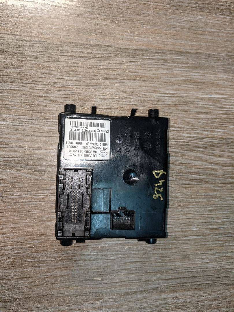 блок управления печки / климат-контроля Mercedes-Benz C-Класс W205/S205/C205 2015, 2.0 л., M 274.920, бензин, АКПП, седан, правый руль, A2059007521, 5HB010895-39 - фото №1