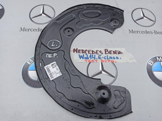 защитный кожух тормозного механизма Mercedes-Benz E-Класс W214 2025, 2.0 л., дизель, A2144210500
