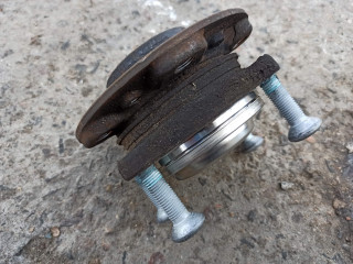 ступица передняя левая BMW 7 серия F01/F02 2011, 3.0 л., N54 B30 A, бензин, седан, 6850153