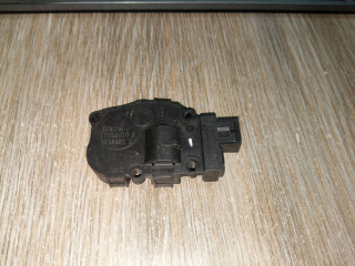 моторчик заслонки печки Mercedes-Benz M-Класс W164 [рестайлинг] 2010, 3.0 л., OM 642.820, дизель, АКПП, серебристый, внедорожник 5 дв., правый руль, 929888G, EFB336