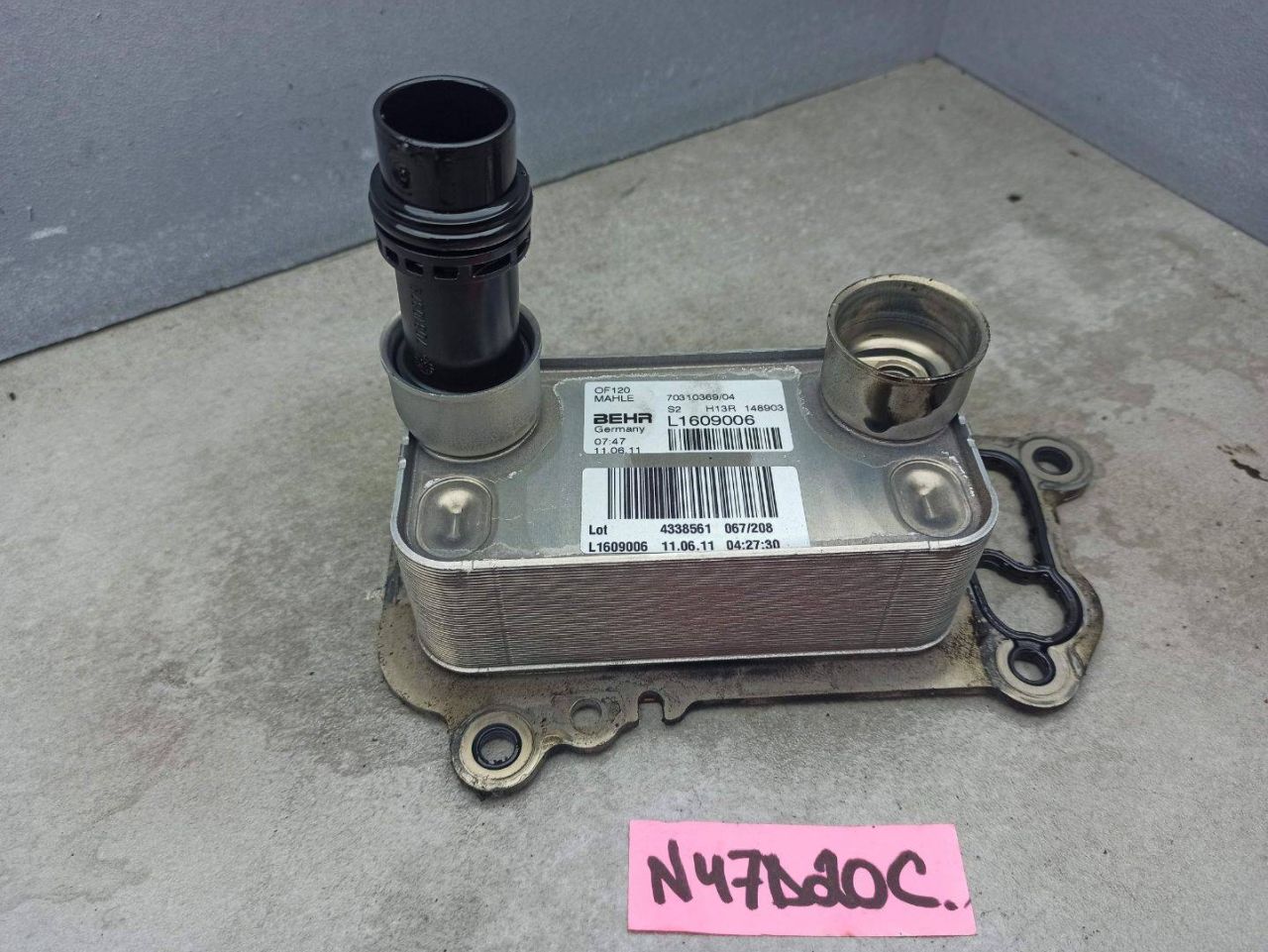 теплообменник масляного фильтра BMW X1 E84 2010, 2.0 л., N47 D20 C, дизель, 1609006, 70310369 - фото №1