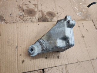 кронштейн двигателя Mercedes-Benz C-Класс W204/S204 2010, 2.5 л., M 272.921, бензин, A2722231504