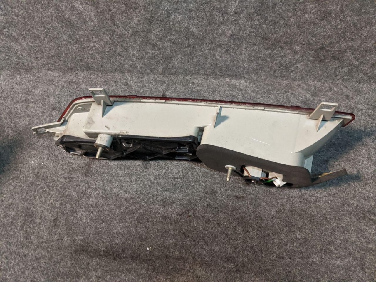 фонарь крышки багажника левый BMW 7 серия E65/E66/E67 2002, 4.4 л., бензин, АКПП, седан, 8379689 - фото №1